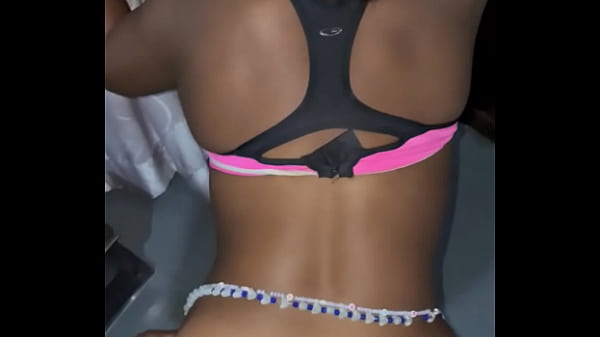 Naija girl dodges Cum