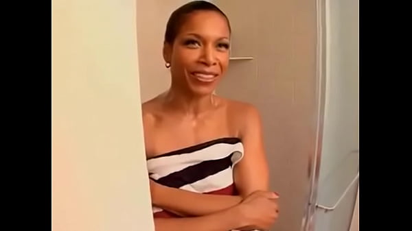 Semmie de Suora Bathroom Fuck